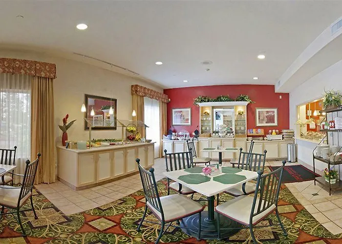 Hilton Garden 3*