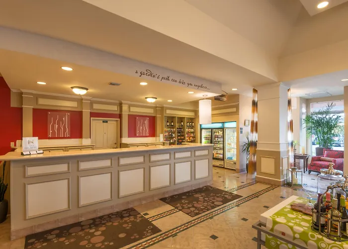 Hilton Garden 3*