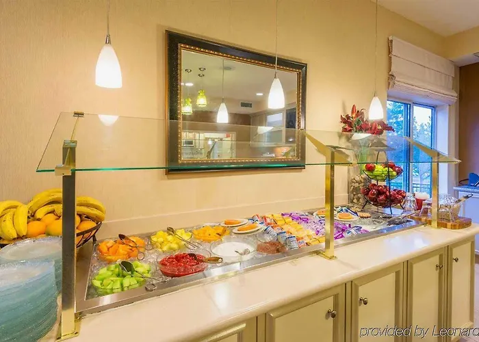 Hilton Garden 3*